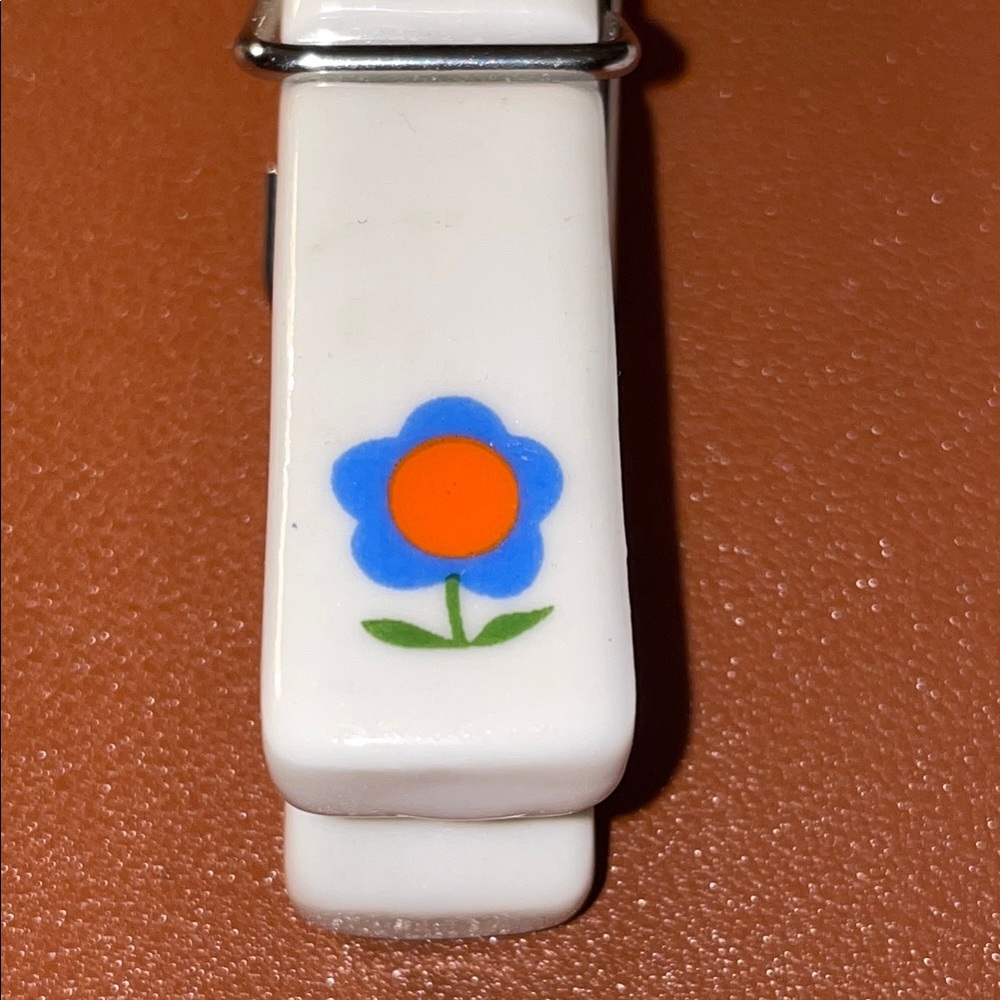 Vintage - Crowning touch ceramic clothespin clip set. Made in Japan. - Picture 4 of 6
